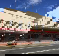 Gardners Inn Hotel - Holiday Cairns