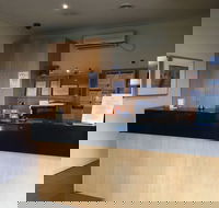 Footscray Motor Inn - Holiday Cairns