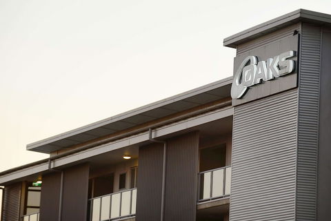 Oaks Moranbah Suites - Holiday Cairns 5