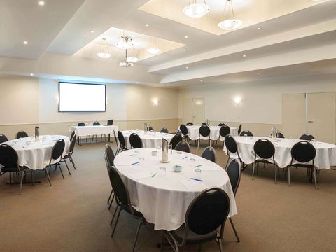 Ibis Styles Tamworth - Holiday Cairns 2