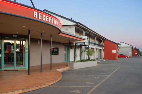 Ibis Styles Tamworth - Holiday Cairns 0