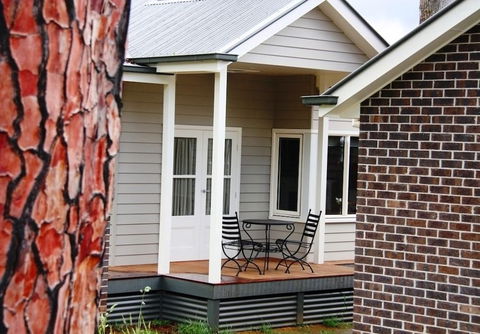 Marysville Garden Cottages - Holiday Cairns 1