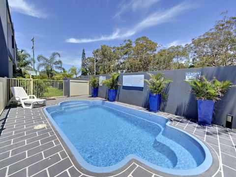 Shoal Bay Beachclub Apartments - Holiday Cairns 5