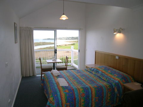 A Great Ocean View Motel - Holiday Cairns 6