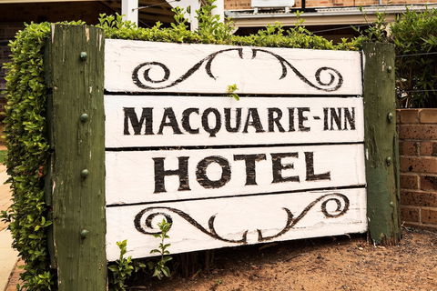 Nightcap At Macquarie Inn - Holiday Cairns 0