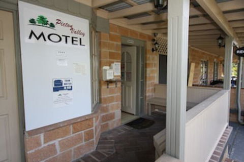 Picton Valley Motel - Holiday Cairns 0