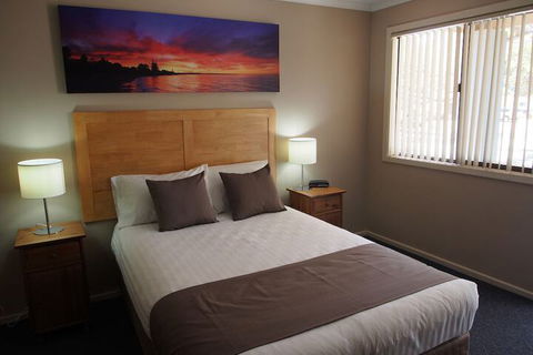 Dongara Hotel Motel - Holiday Cairns 7