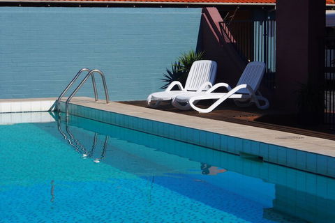 Dongara Hotel Motel - Holiday Cairns 3
