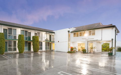 The Mulgrave Motel - Holiday Cairns 0
