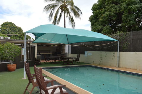 Mid City Motor Inn - Holiday Cairns 2
