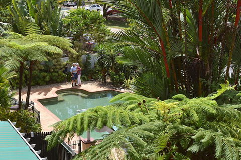 Waterfront Terraces - Holiday Cairns 4