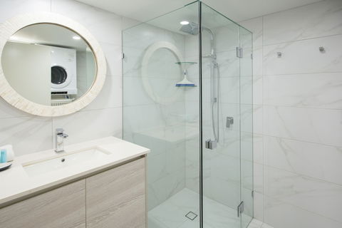 Miami Beachside Holiday Apartments - Holiday Cairns 4