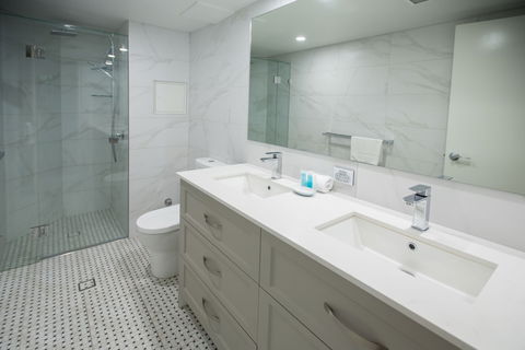 Miami Beachside Holiday Apartments - Holiday Cairns 6