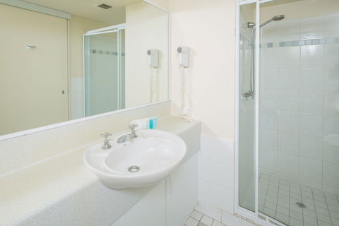 Miami Beachside Holiday Apartments - Holiday Cairns 5