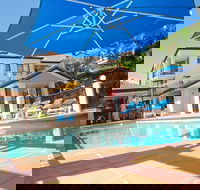Chevron Palms Holiday Apartments - Holiday Cairns