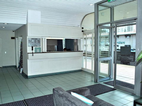 The Shore Apartments - Holiday Cairns 5