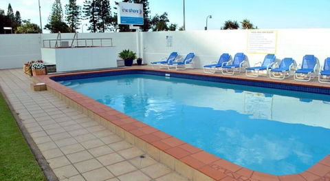 The Shore Apartments - Holiday Cairns 3
