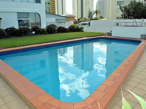 The Shore Apartments - Holiday Cairns 4
