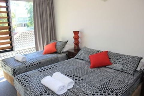Townsville Holiday Apartments - Holiday Cairns 2