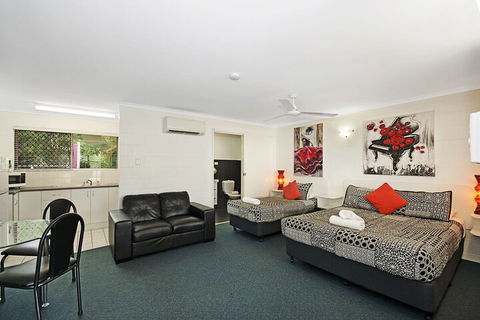Townsville Holiday Apartments - Holiday Cairns 3