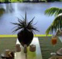 Alexander Lakeside Bed  Breakfast - Holiday Cairns