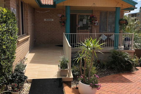 Beaches Serviced Apartments - Holiday Cairns 1