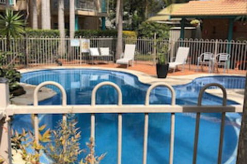 Beaches Serviced Apartments - Holiday Cairns 0