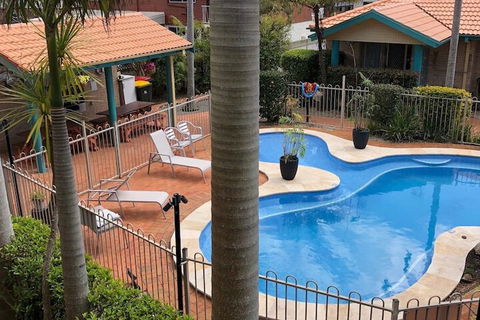 Beaches Serviced Apartments - Holiday Cairns 6