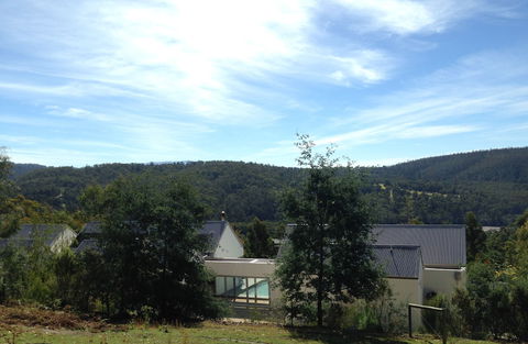 Arjuna Ridge Bed & Breakfast - Holiday Cairns 1