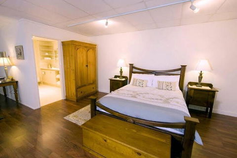 Montville Attic - Holiday Cairns 6