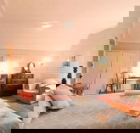 Hillview House - Holiday Cairns