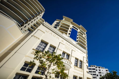 Jack & Newell Holiday Apartments - Holiday Cairns 0