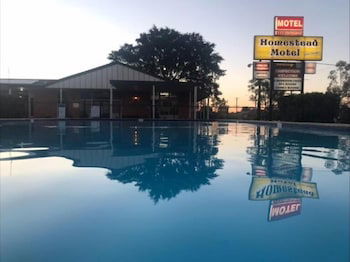 Homestead Motel - Holiday Cairns 4