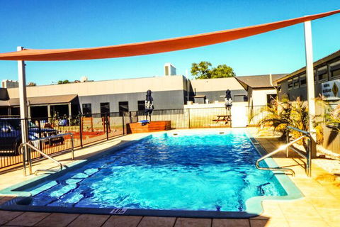 Spinifex Hotel - Holiday Cairns 2
