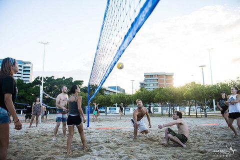Calypso Inn Backpackers Resort Hostel - Holiday Cairns 3