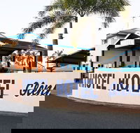 Glenmore Tavern - Holiday Cairns