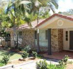 FRANGIPANI BEACH HOUSE PET FRIENDLY 22 Belbourie Cres Boomerang Beach - Holiday Cairns