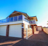 Anglers Abode - Holiday Cairns