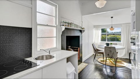 Donnelly House - Holiday Cairns 4