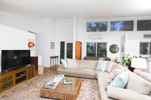 Booti Booti Lakehouse - Holiday Cairns 4
