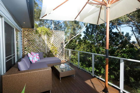 Booti Booti Lakehouse - Holiday Cairns 1