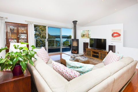 Booti Booti Lakehouse - Holiday Cairns 5