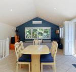 Stunning Home in Salamander Bay - Holiday Cairns