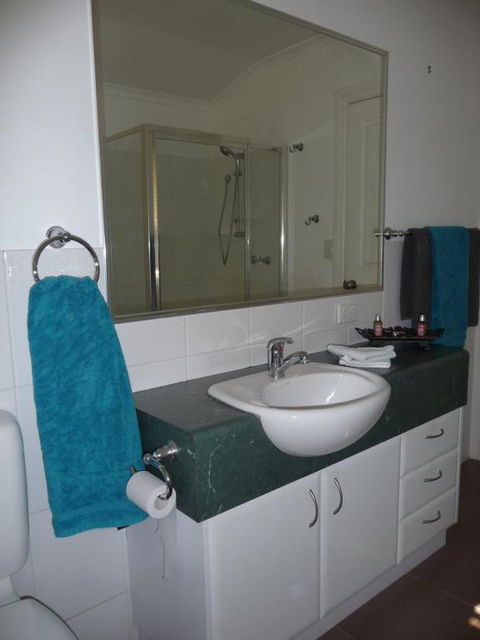 Shepp Central Apartment - Holiday Cairns 1