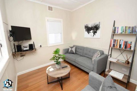 Just Renovated 2BR Cottage In Heart Of Wentworth - Holiday Cairns 5