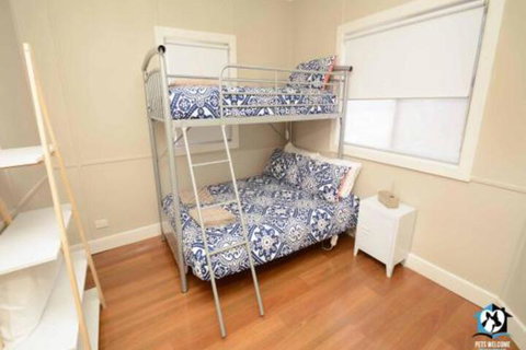 Just Renovated 2BR Cottage In Heart Of Wentworth - Holiday Cairns 0