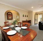 ACACIA WEEKLY ONLY - Holiday Cairns