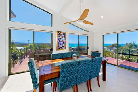 Panorama Beach House - Holiday Cairns 2