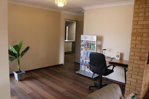 Cozy Stay At Kearsley - Holiday Cairns 4