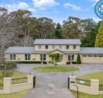 Camelot superbly proportioned  ideally located - Holiday Cairns
